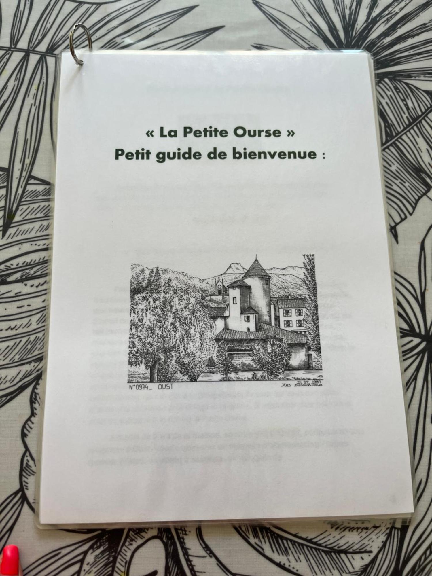 La Petite Ourse Maison De Village A Oust Exterior photo